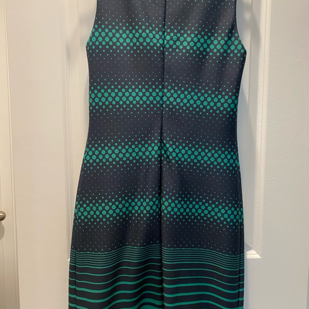 Tommy Hilfiger Dress Size 4 - Picture 3 of 10